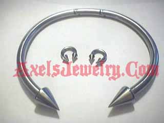 hinged spiked circular barbell stainless steel choker